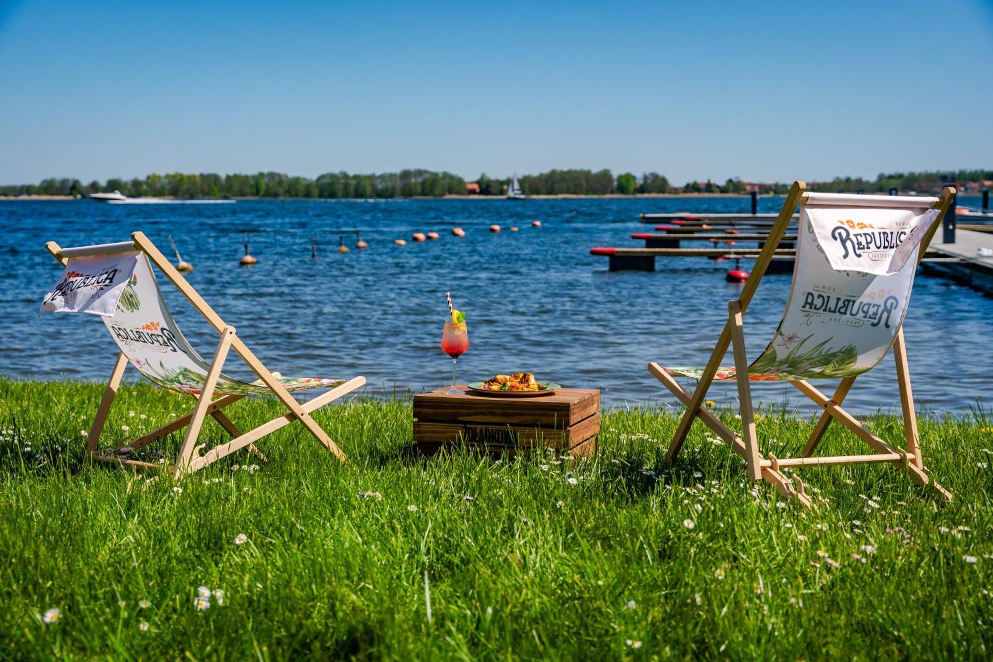 Stare Sady Chillout Rooms "Pod Jabloniami" Mikolajki  Exterior photo